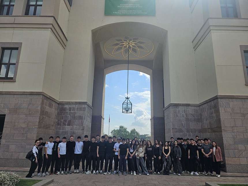 11. Sınıf Öğrencilerimiz Koç Üniversitesi'ni Ziyaret Etti